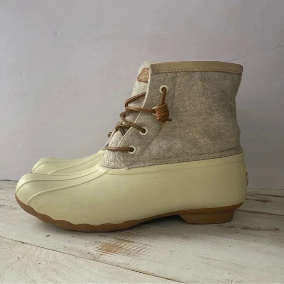 SPERRY Women’s Saltwater Wool Embossed Duck Boot waterproof sz 8.5 warm EUC - Picture 1 of 11